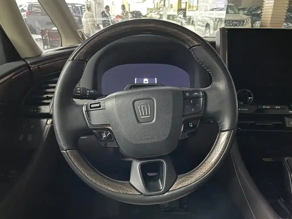 Toyota Vellfire — фото 9