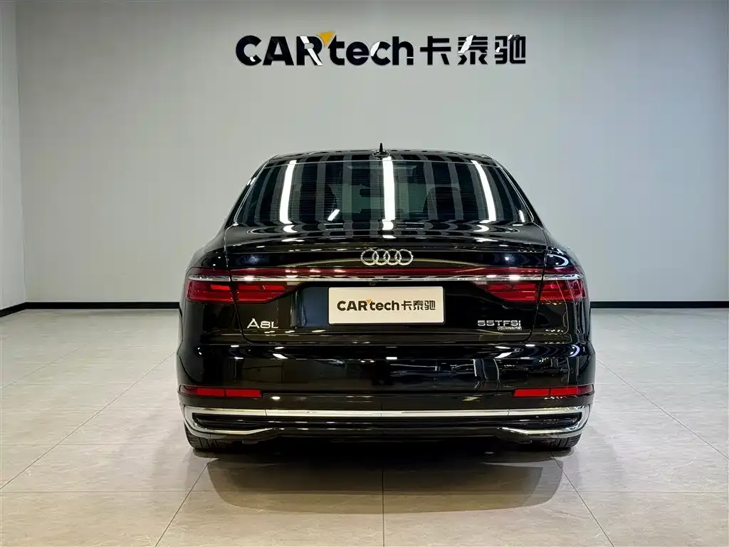 Audi A8 — фото 4