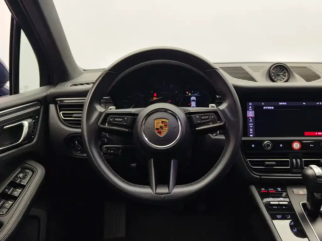 Porsche Macan — фото 3