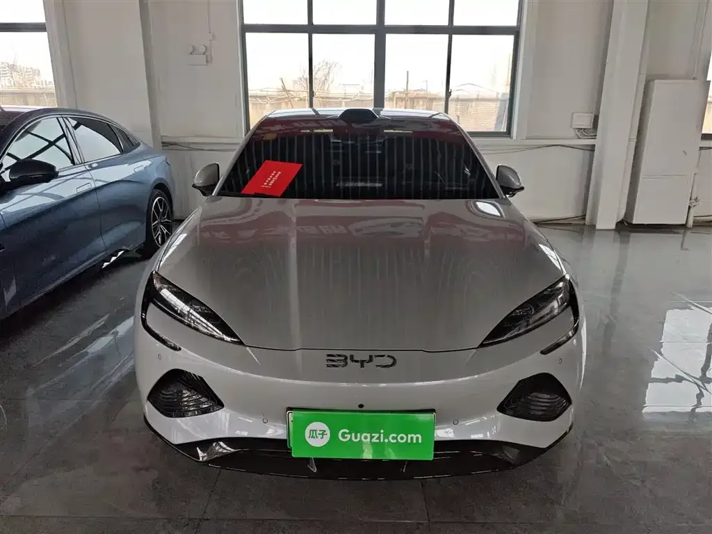 BYD Seal — фото 8