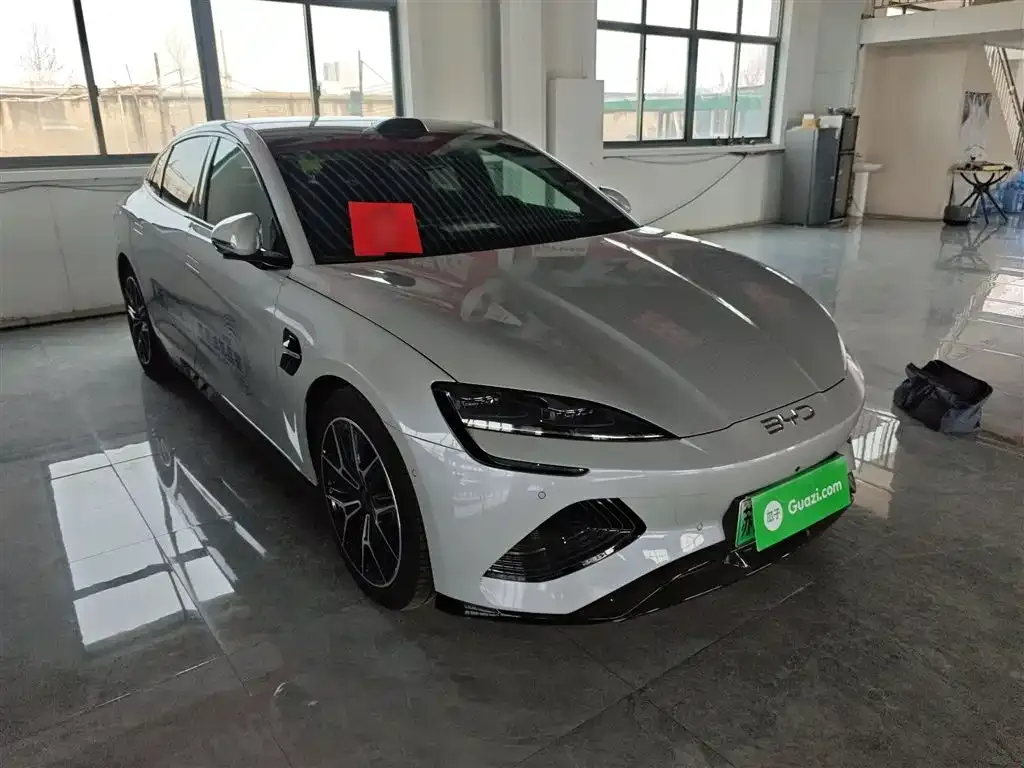 BYD Seal — фото 10