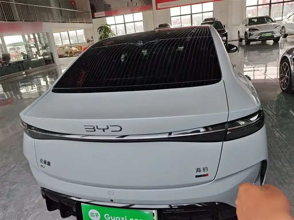BYD Seal — фото 3
