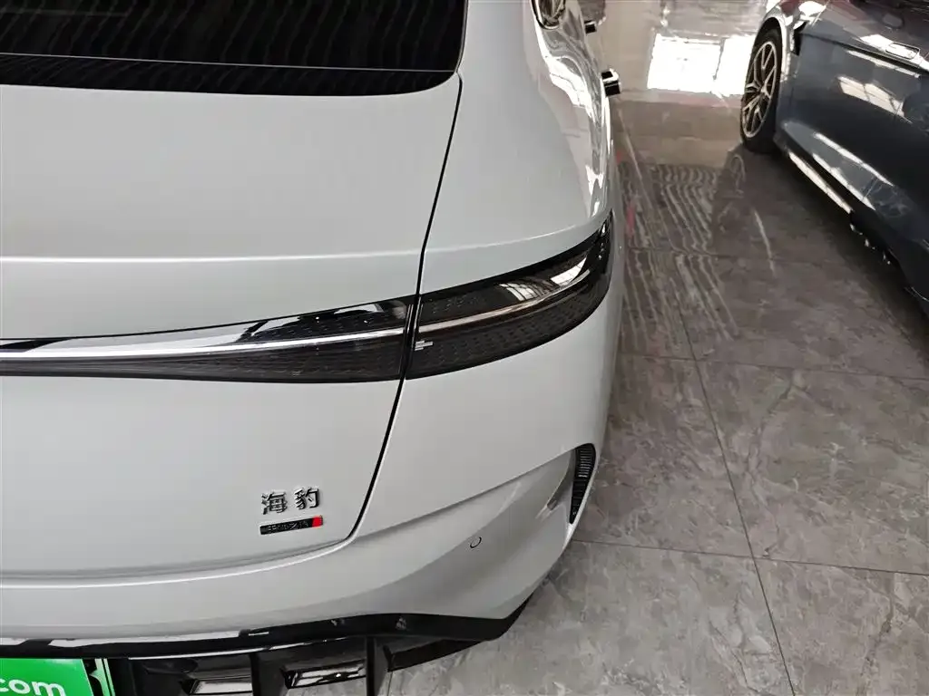 BYD Seal — фото 9