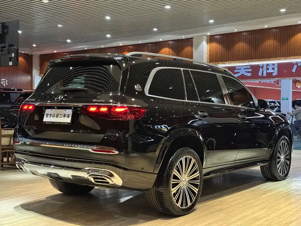 Mercedes-Benz GLS — фото 6