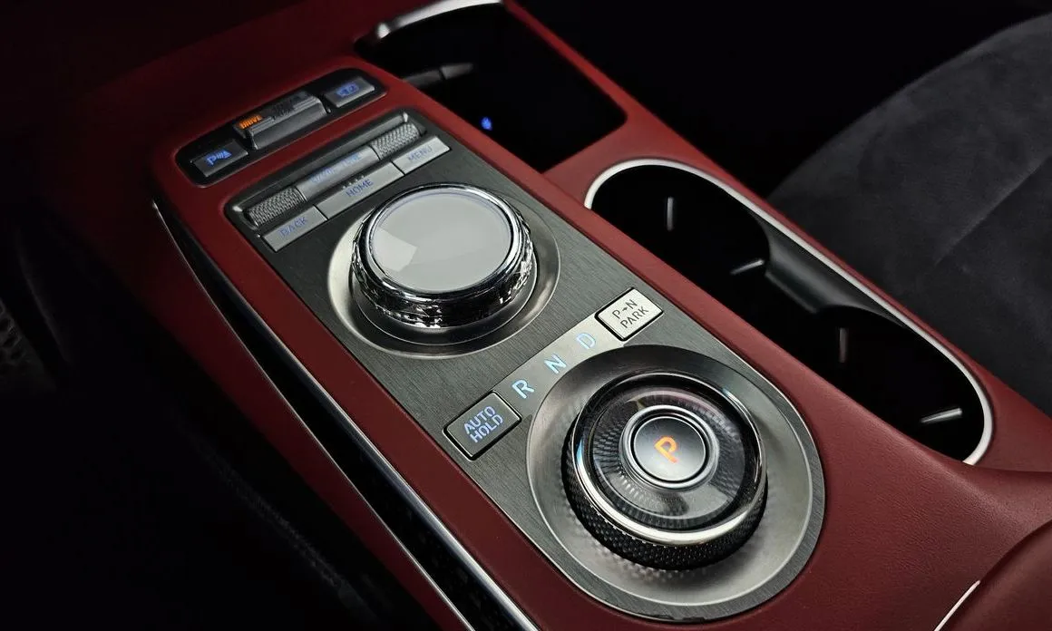 Genesis GV70 — фото 4