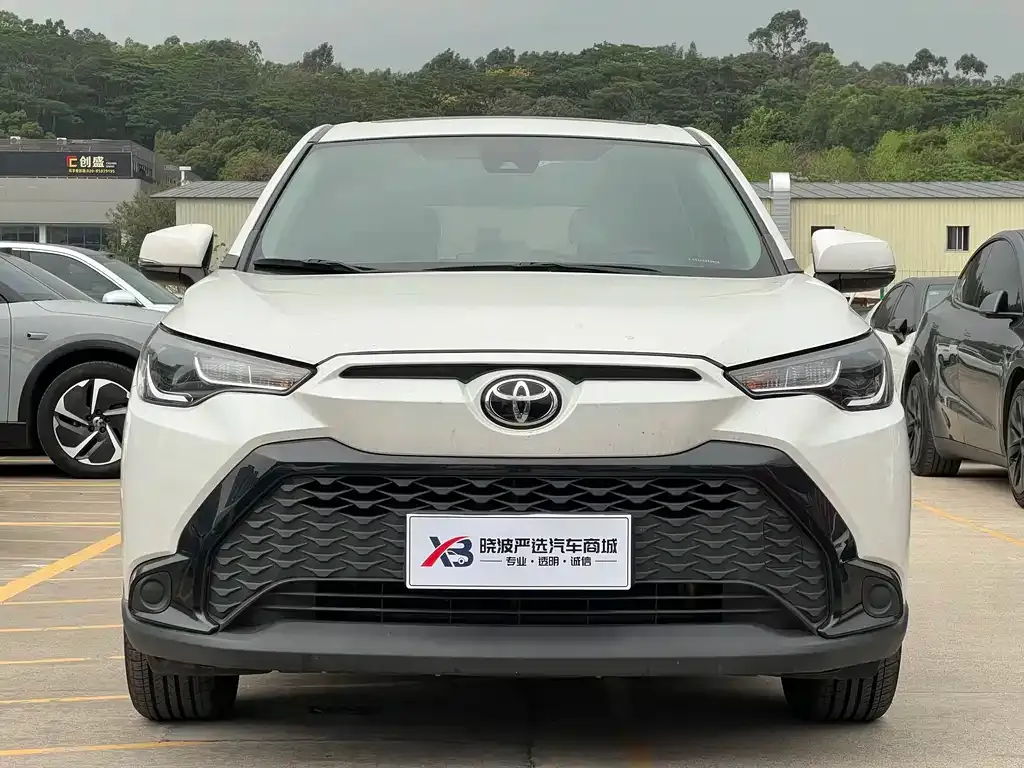 Toyota Frontlander 2023 из CN, фото 8