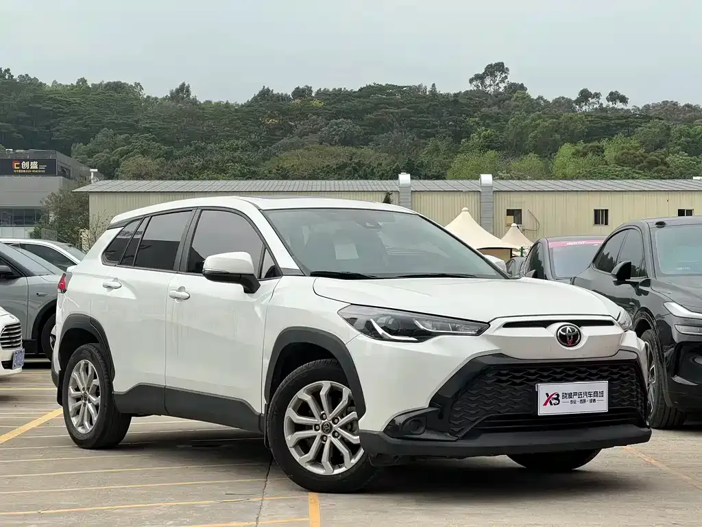 Toyota Frontlander 2023 из CN, фото 2