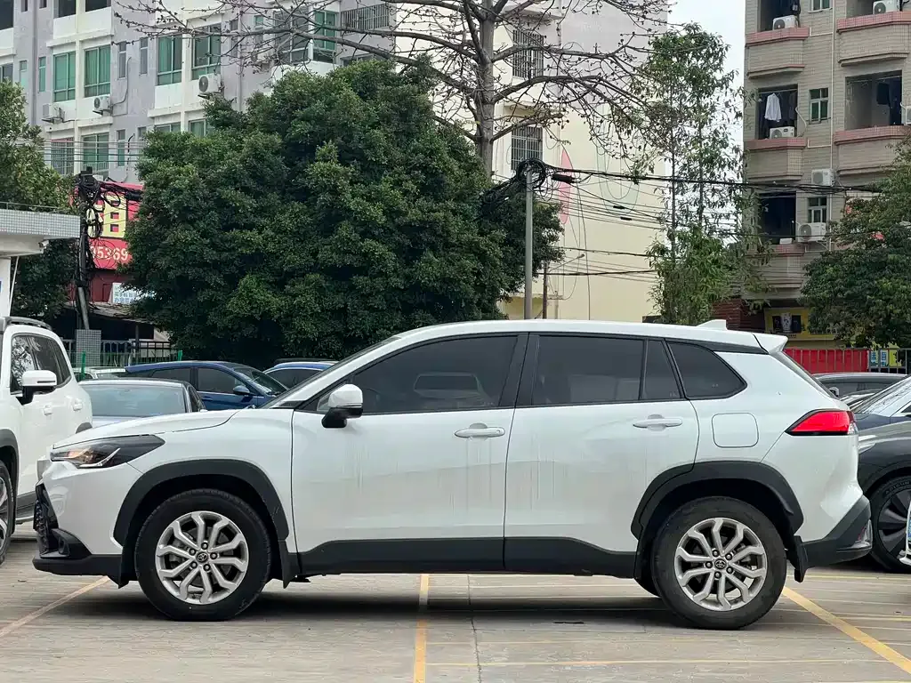 Toyota Frontlander 2023 из CN, фото 7