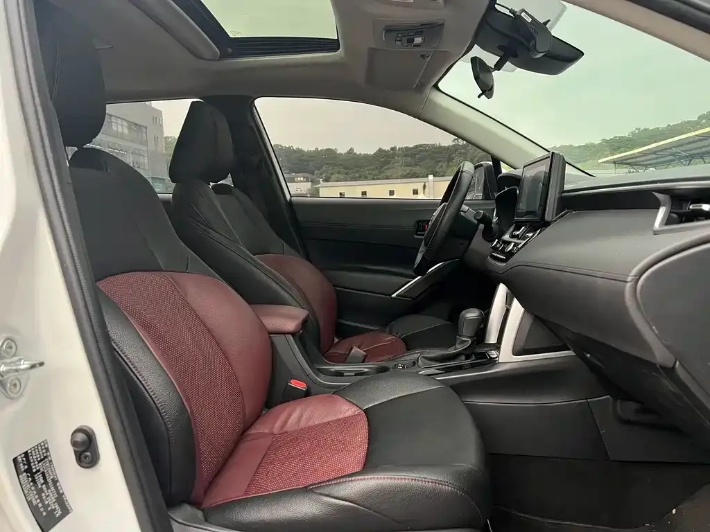 Toyota Frontlander 2023 из CN, фото 5