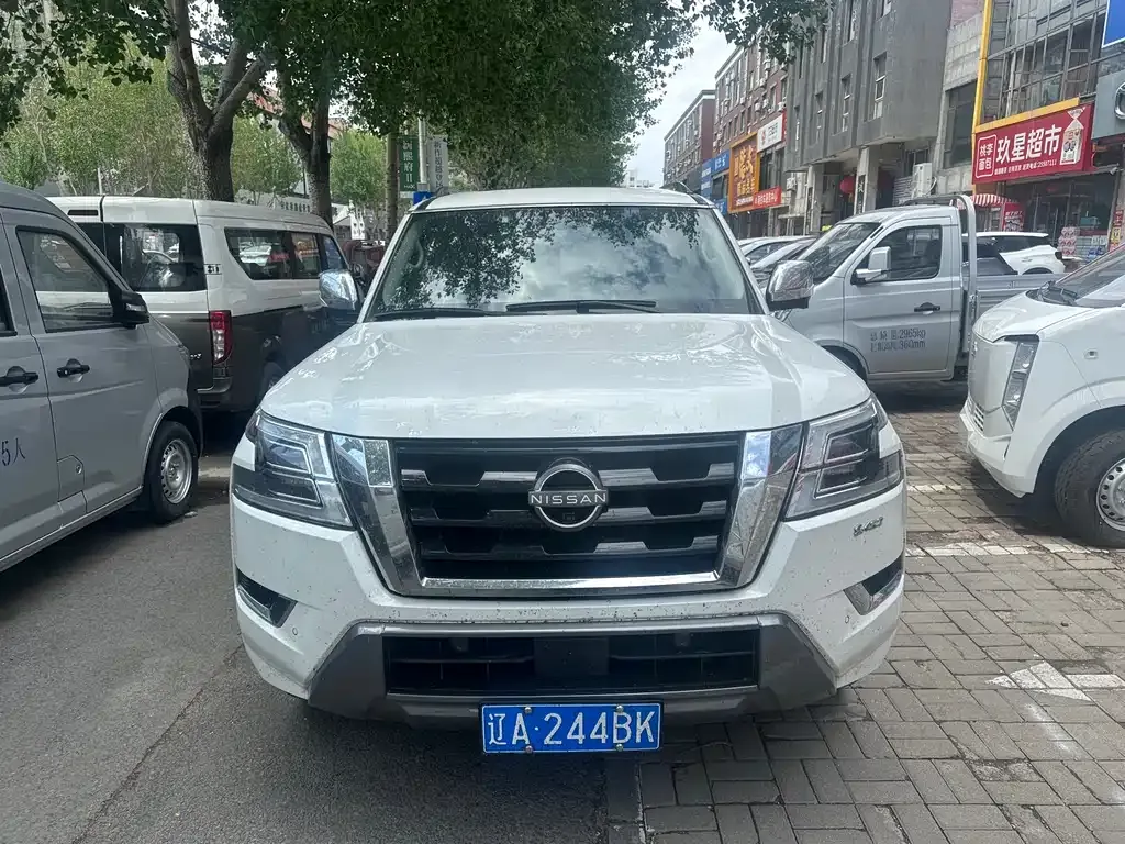 Nissan Patrol 2022 из CN, фото 8