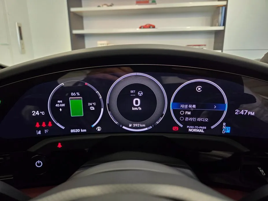 Porsche Taycan 2025 из KR, фото 3