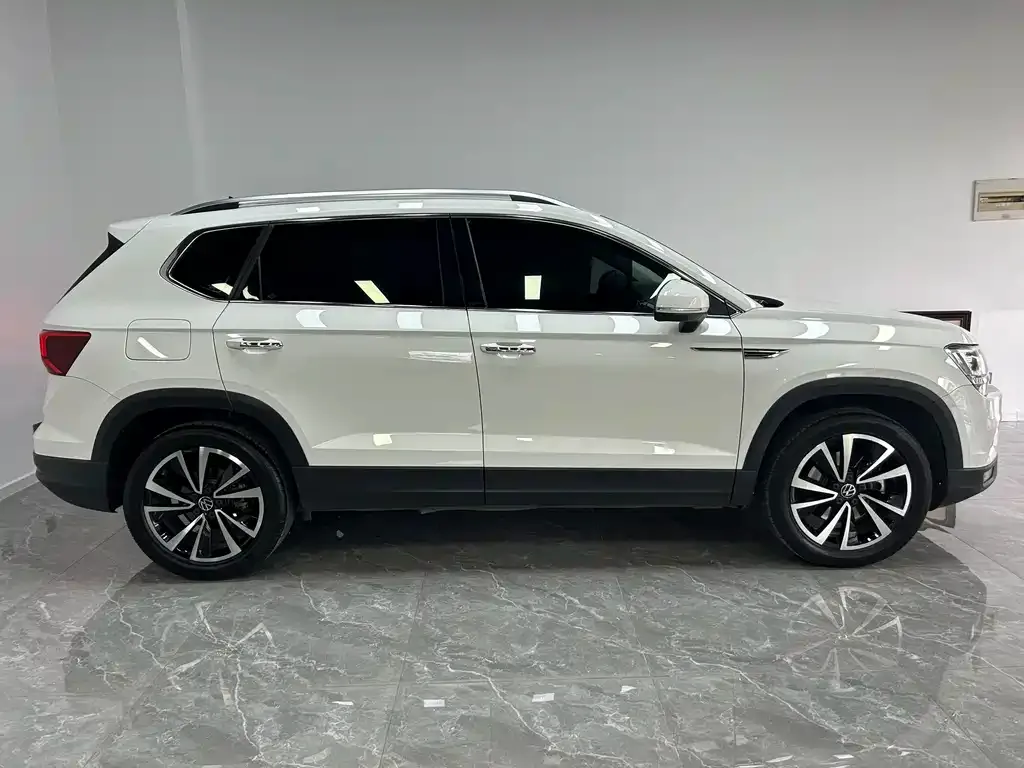 Volkswagen Tharu — фото 10