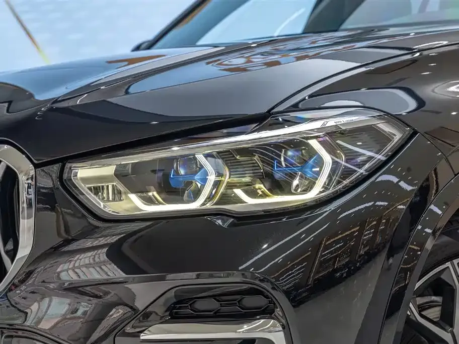 BMW X5 — фото 9