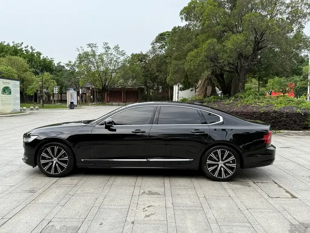 Volvo S90 — фото 4