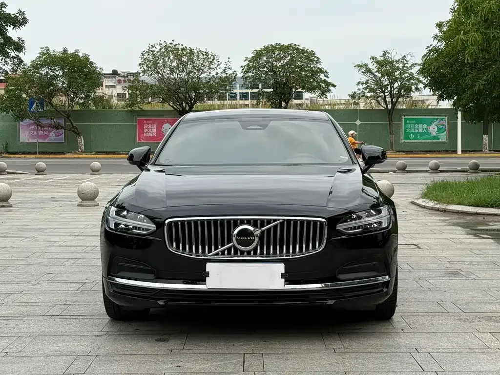 Volvo S90 — фото 10