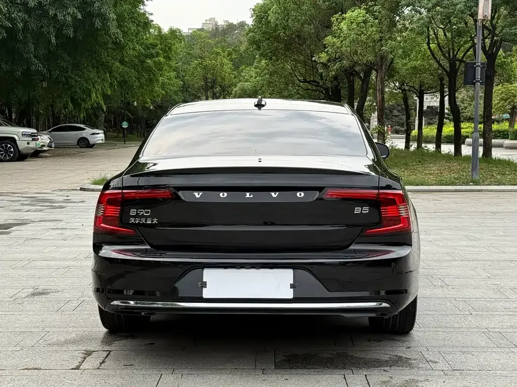 Volvo S90 — фото 3