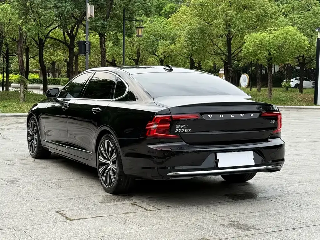 Volvo S90 — фото 5