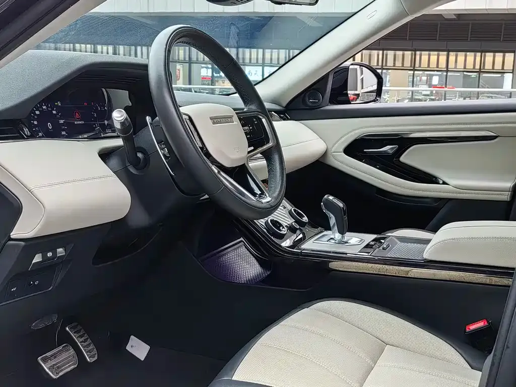 Land Rover Evoque — фото 10