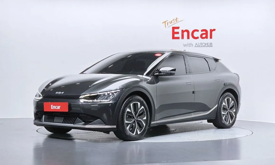 Kia EV6 — фото 1