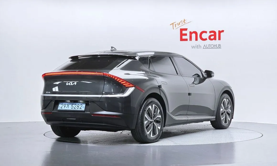 Kia EV6 — фото 9