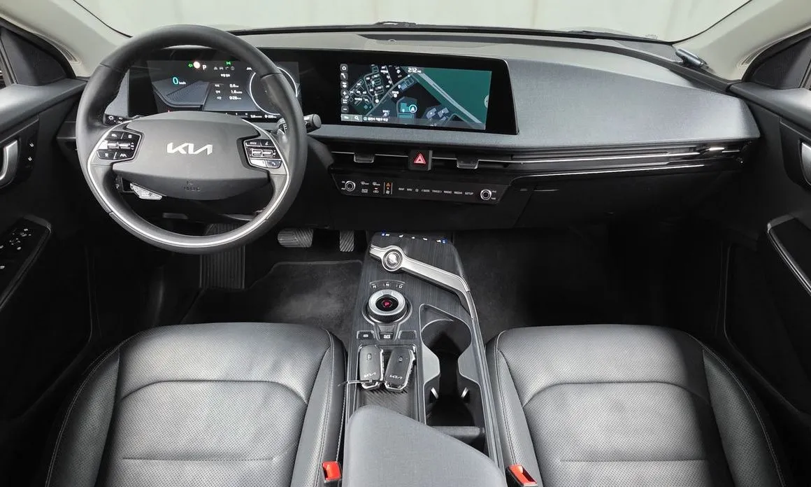 Kia EV6 — фото 7