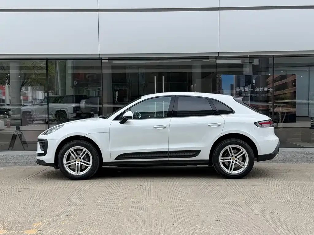 Porsche Macan — фото 8