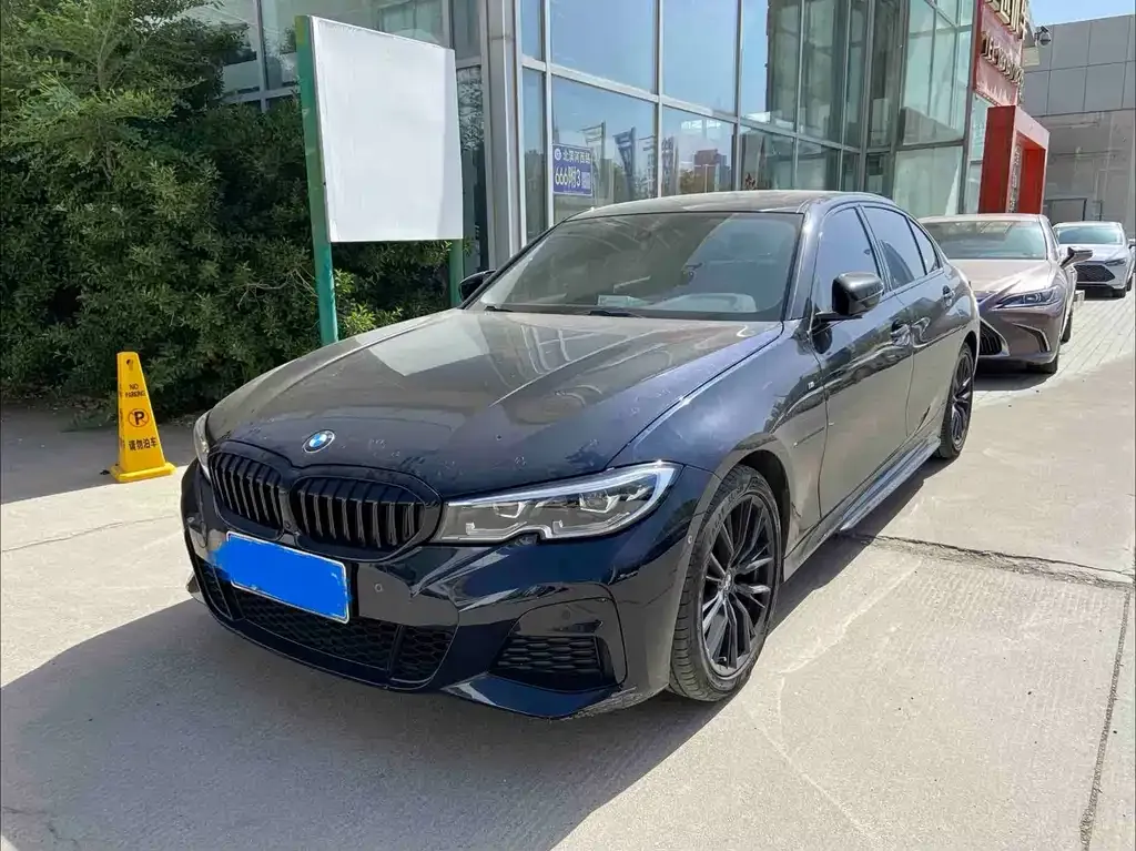 BMW 3 Series — фото 1