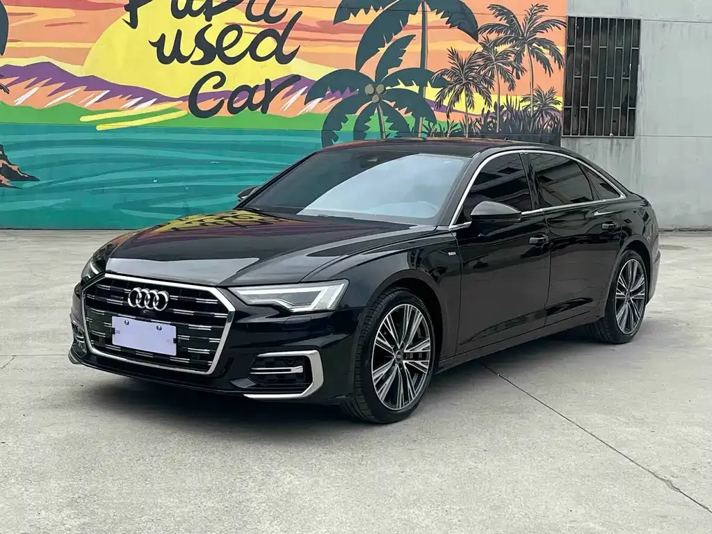 Audi A6L — фото 1