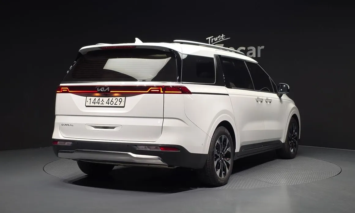 Kia Carnival — фото 2