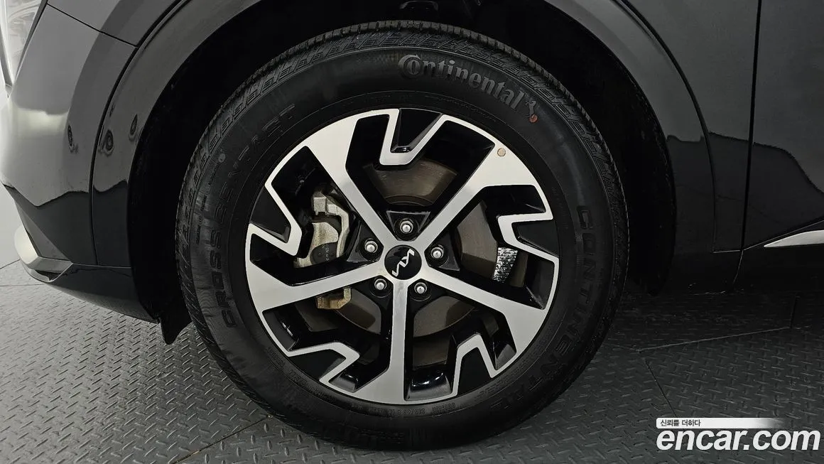 Kia Sportage — фото 8