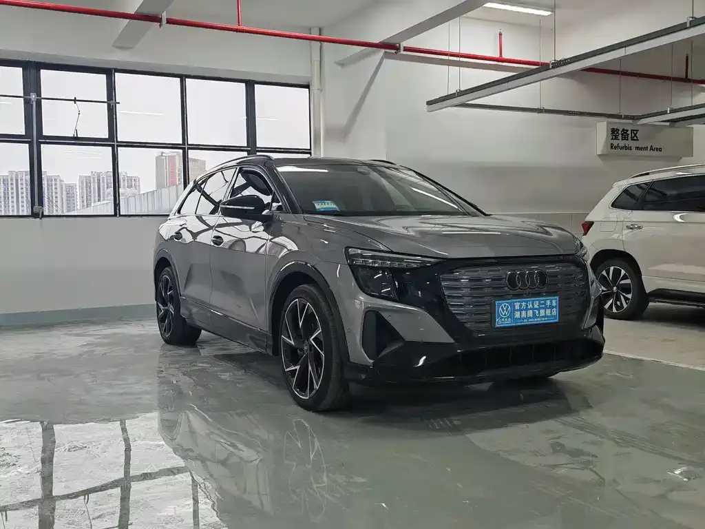 Audi Q5 e-tron — фото 10