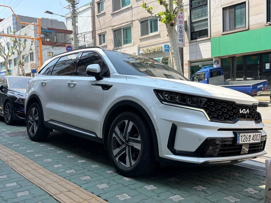 Kia Sorento — фото 7