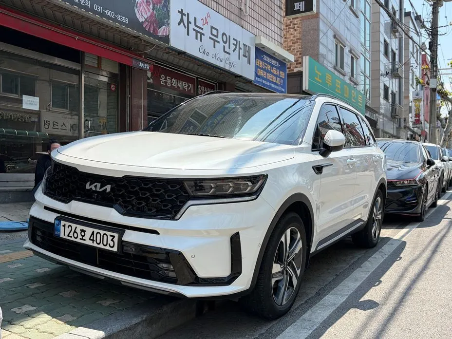 Kia Sorento — фото 9