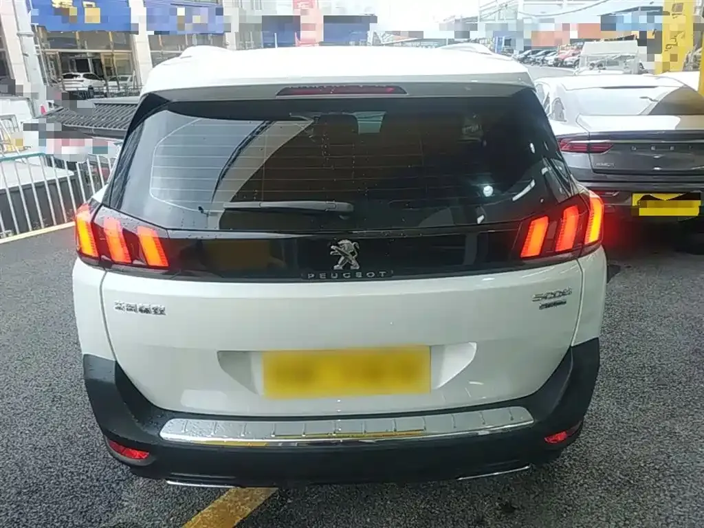 Peugeot 5008 2024 из CN, фото 5