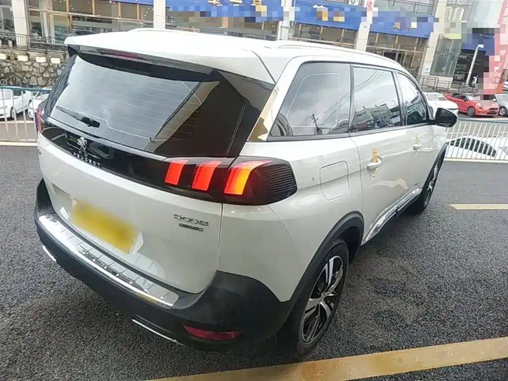 Peugeot 5008 2024 из CN, фото 8