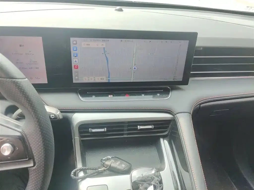 Roewe RX5 New Energy 2025 из CN, фото 4