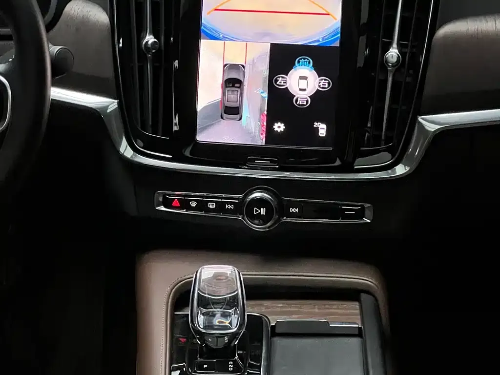 Volvo S90 — фото 7
