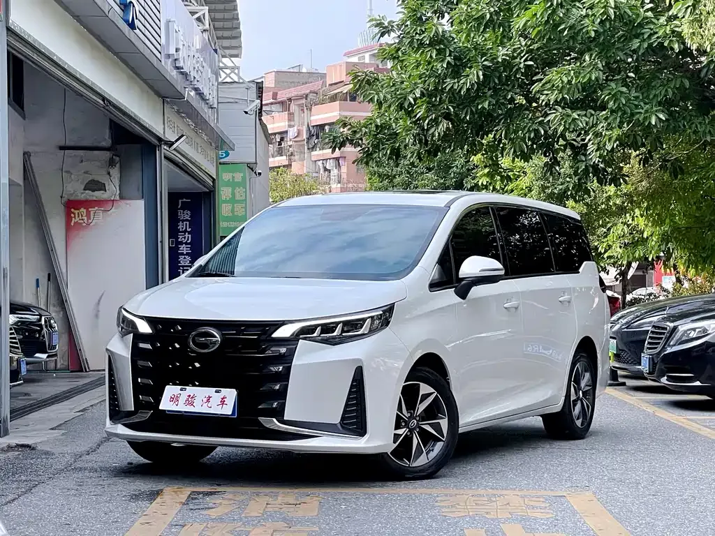 GAC Motor Trumpchi M6 — фото 1