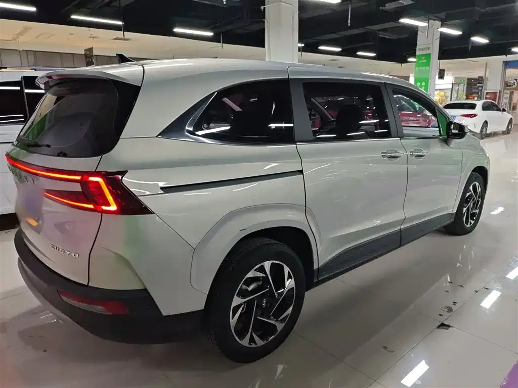 Hyundai Custo — фото 7
