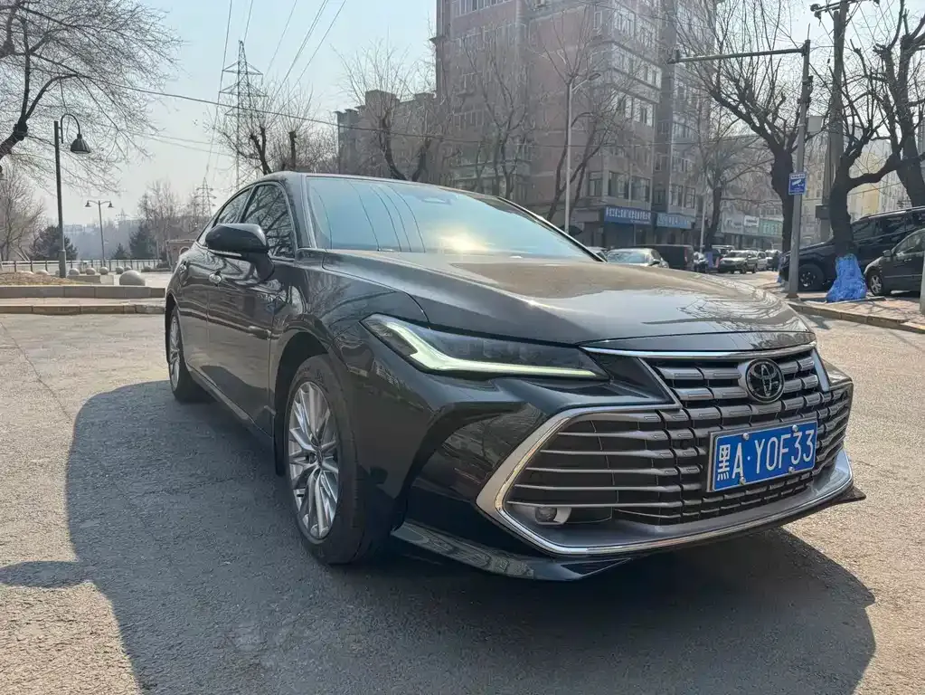 Toyota Avalon — фото 4