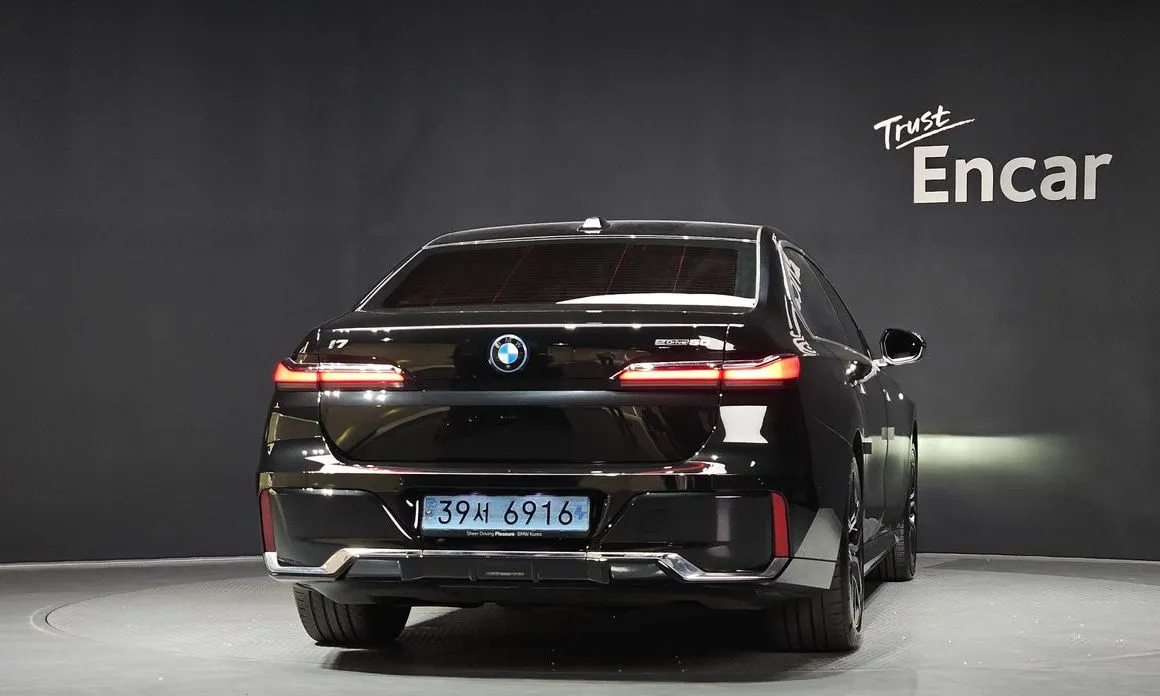 BMW i7 2024 из KR, фото 5