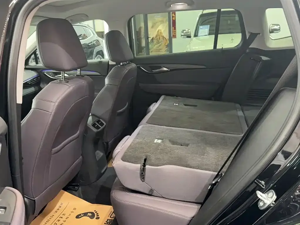 Buick Envision Plus — фото 5