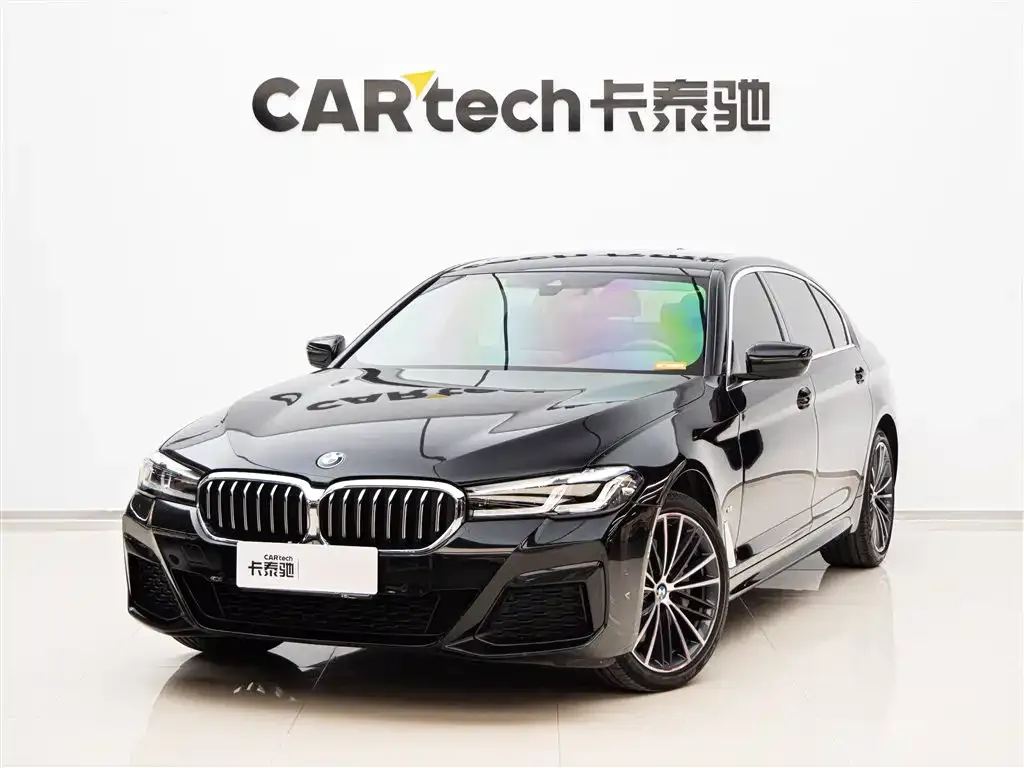 BMW 5 Series — фото 1