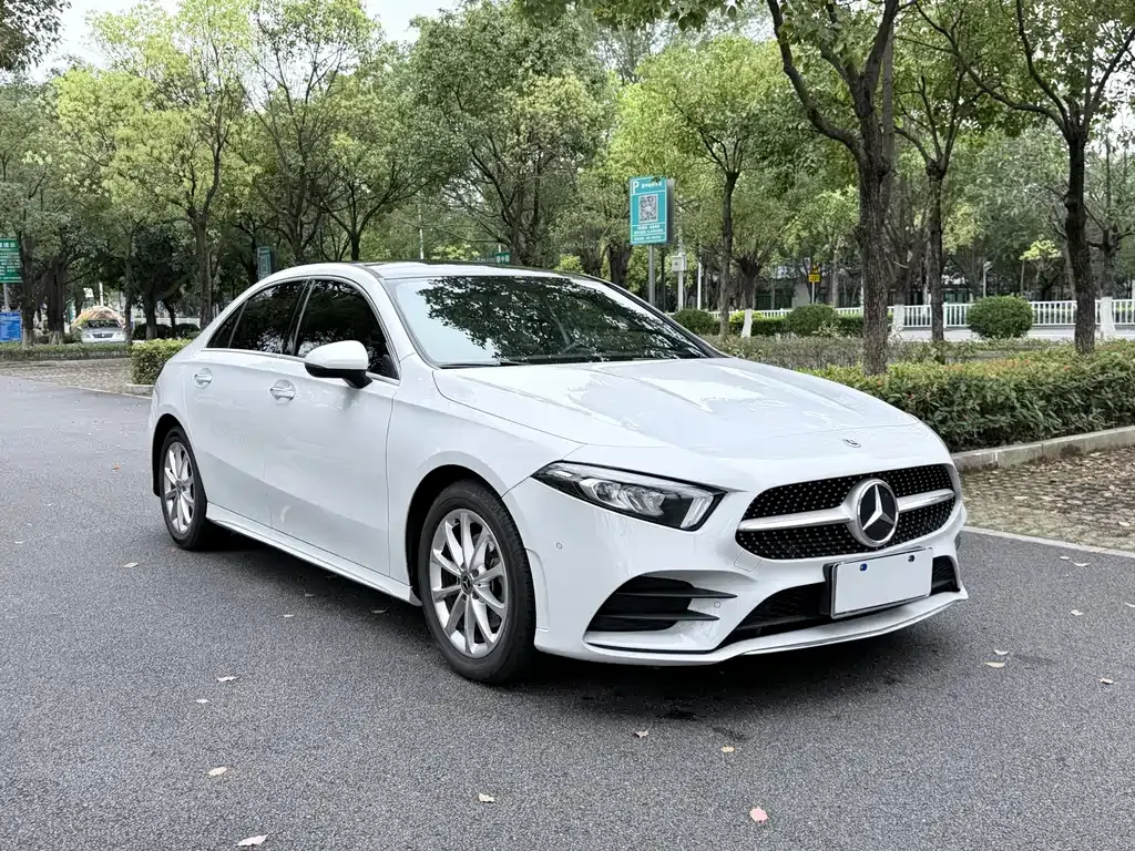 Mercedes-Benz A-Class — фото 1