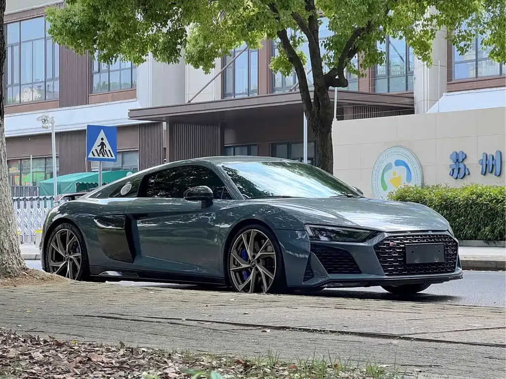 Audi R8 — фото 5