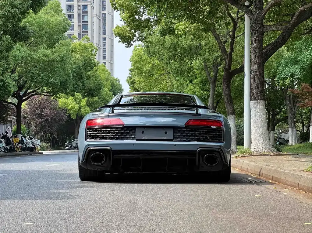 Audi R8 — фото 7