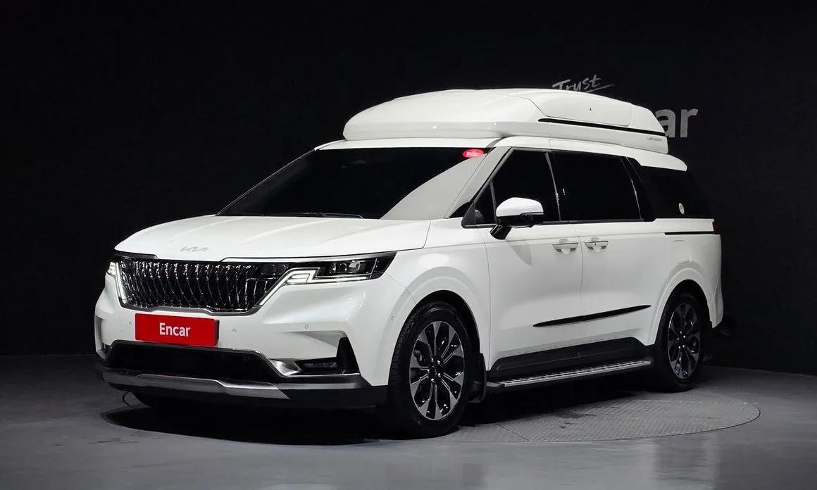 Kia Carnival — фото 1