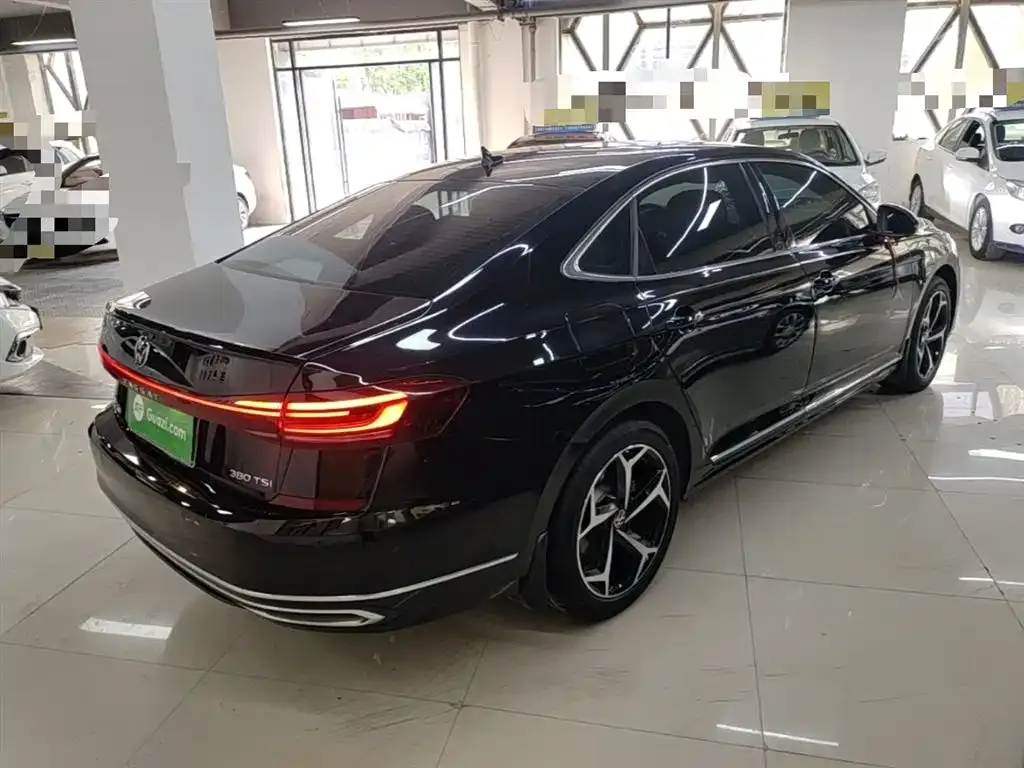 Volkswagen Passat — фото 3