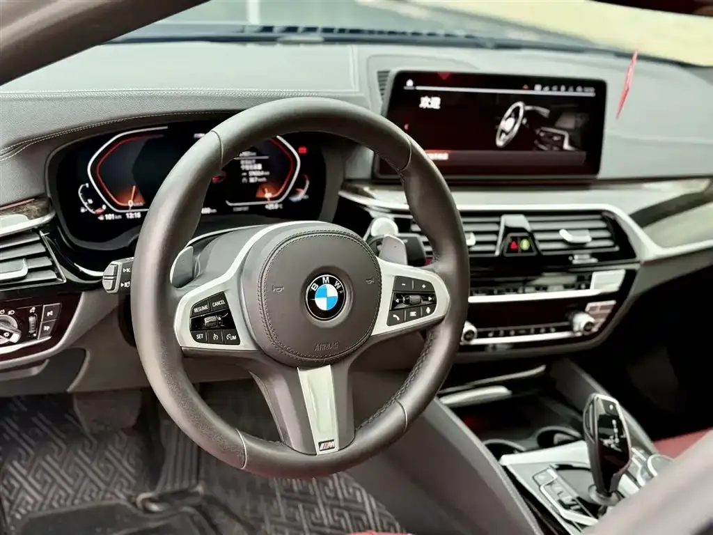 BMW 5 Series — фото 3