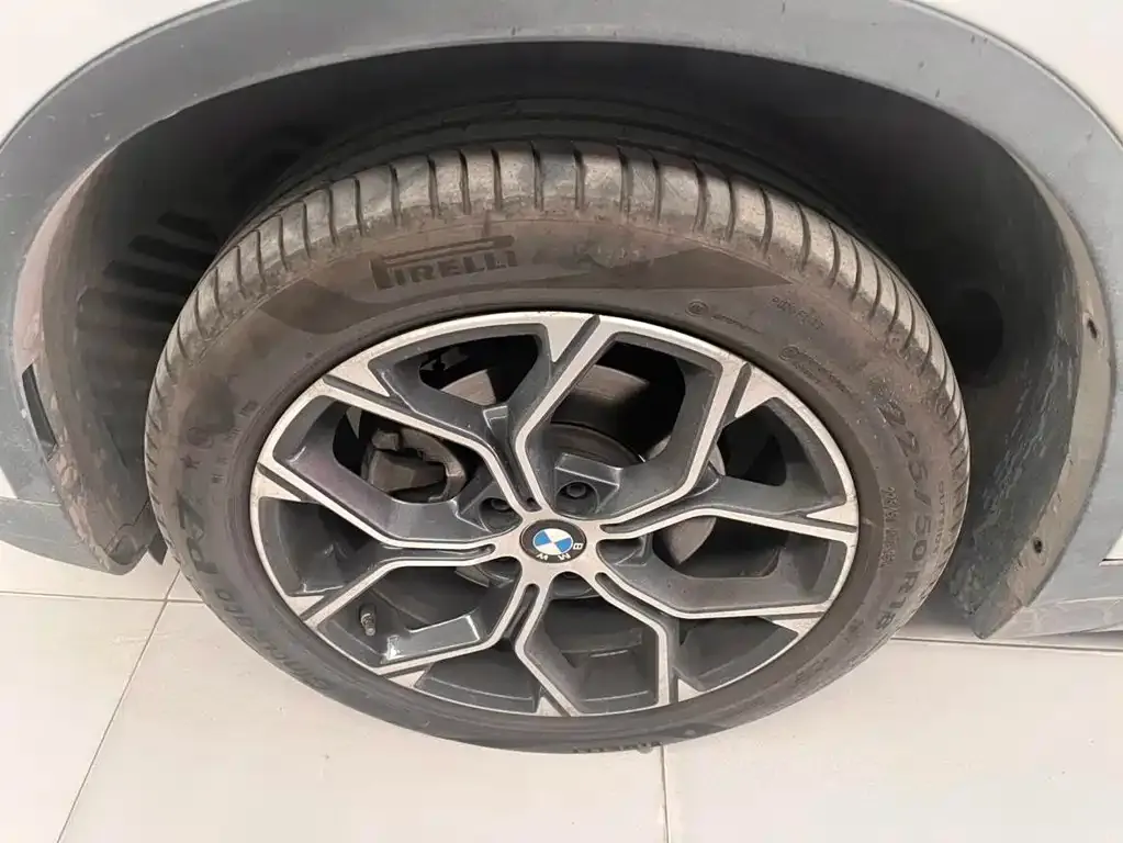 BMW X1 — фото 3